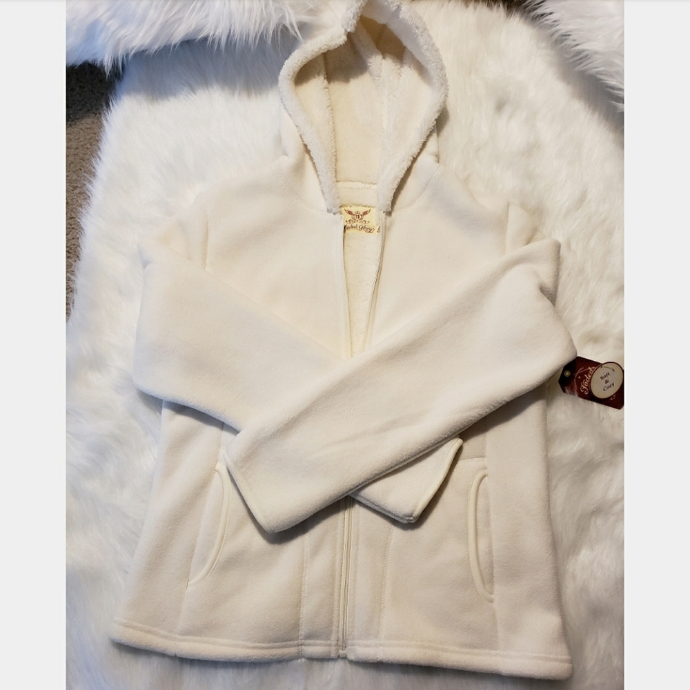 Faded Glory white hoody (sweater)